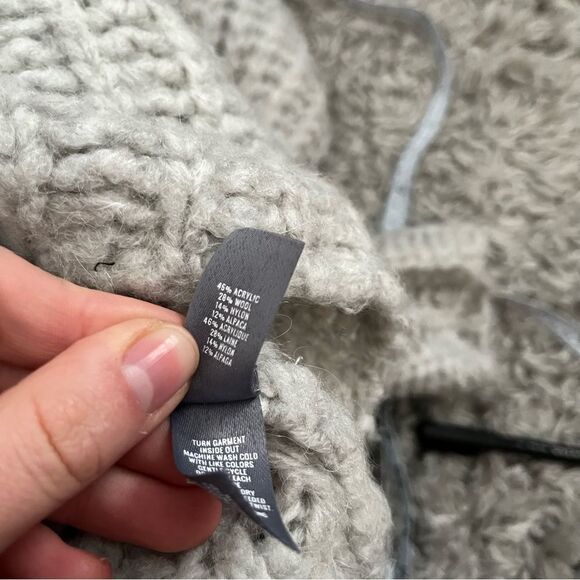 Aerie grey knit pull over mock cowl neck sweater size small - Picture 4 of 4